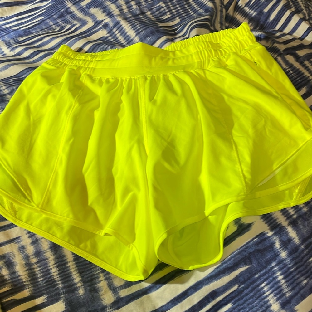 Lululemon highlighter yellow Hotti hot shorts - size 6 New never worn or washed